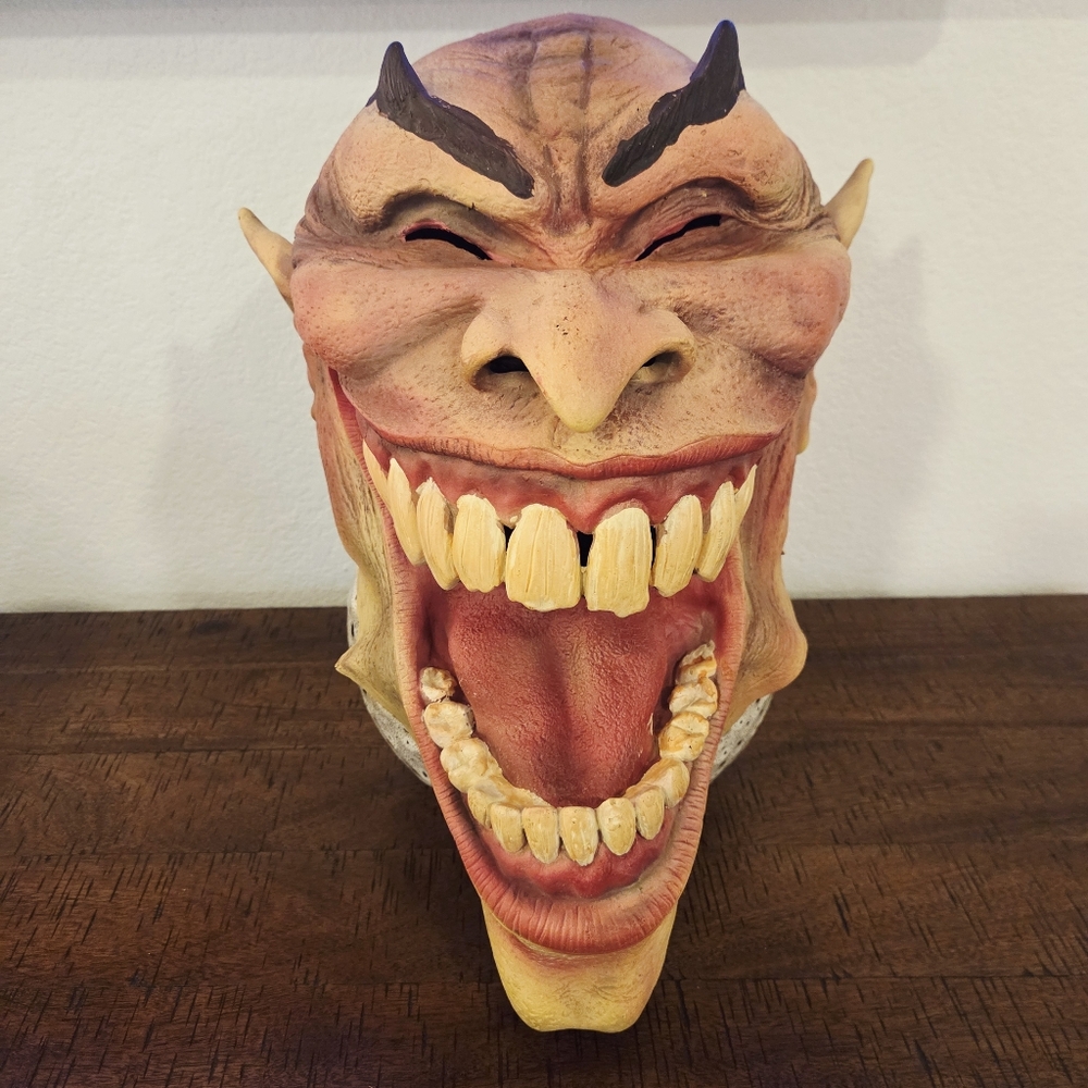Creppy Smile Halloween  Mask 18" Mario Chiodo Studios 2006 Retired HTF RARE